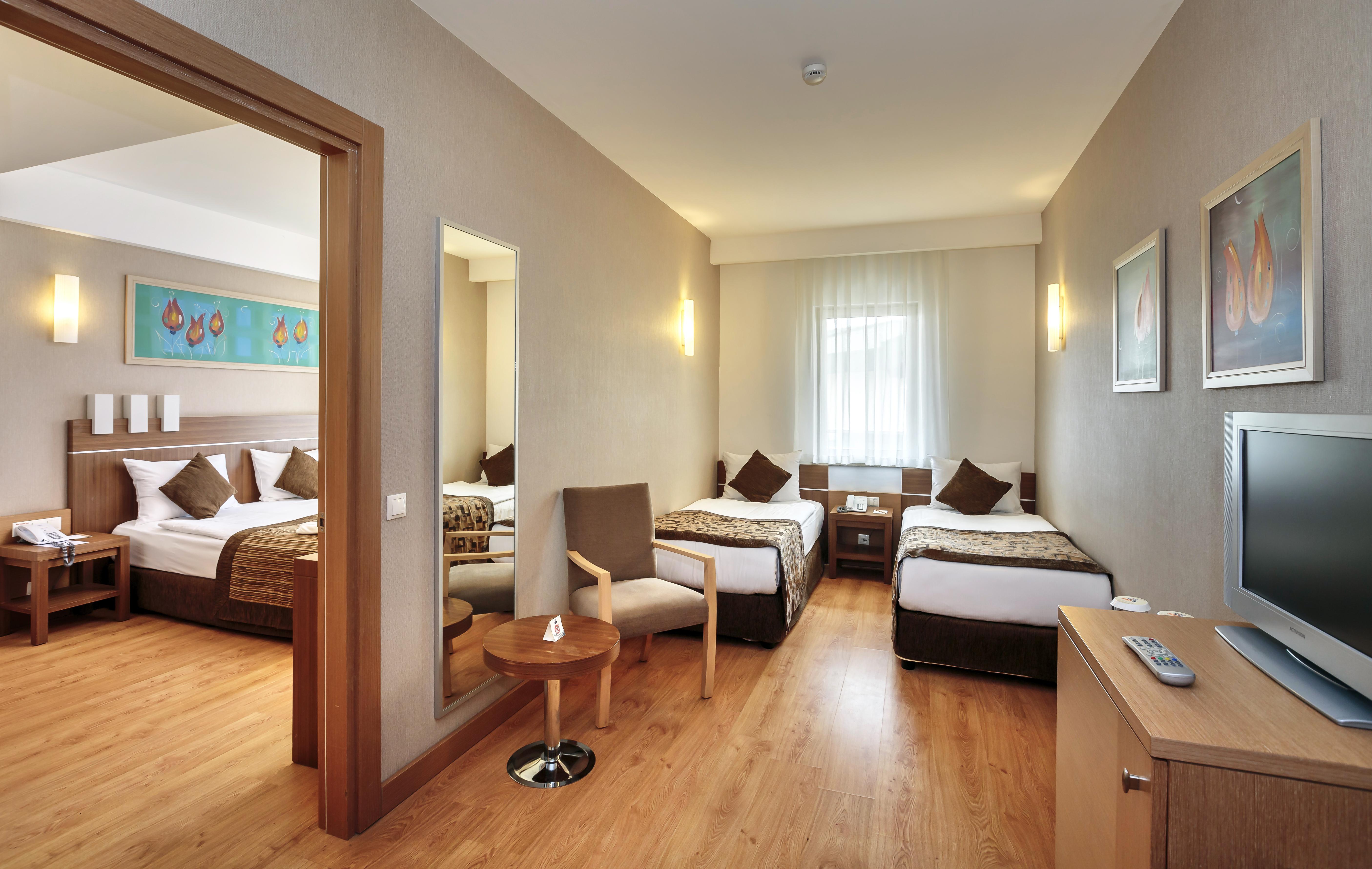 Sunis Kumkoey Beach Resort Hotel & Spa Сиде Екстериор снимка