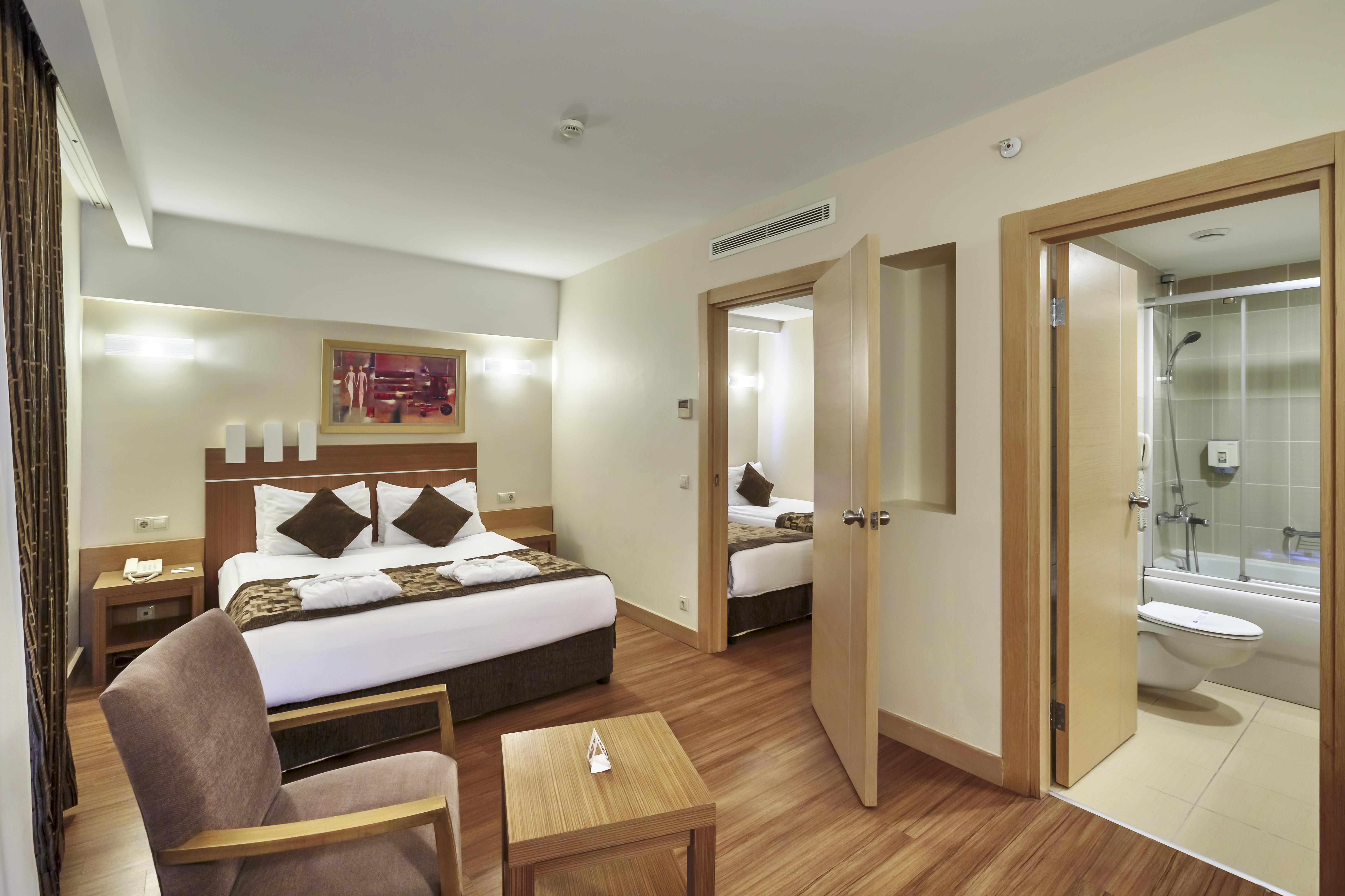 Sunis Kumkoey Beach Resort Hotel & Spa Сиде Екстериор снимка