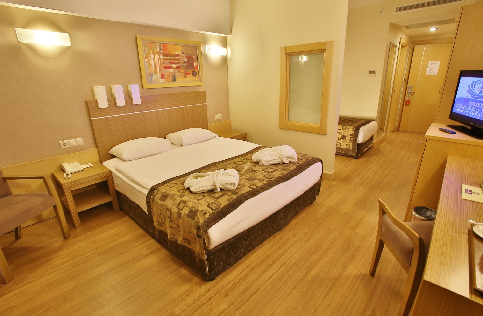 Sunis Kumkoey Beach Resort Hotel & Spa Сиде Екстериор снимка